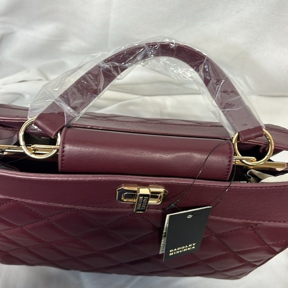 Badgley Mischka  plum  and gold vegan leather quilted tote bag purse crossbody - Picture 10 of 15